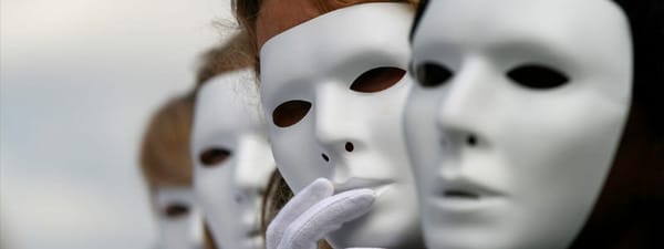 найти человека по фото